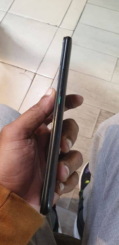 Oppo reno2 z used condition 10:9 only fhone patch ha fhone 4