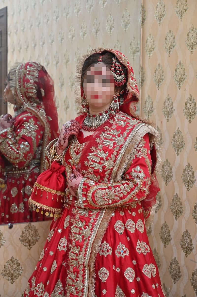 kashee's Red Bridal Lehnga 1 time Used 4