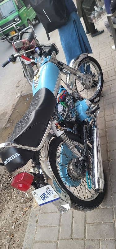 I AM SALING eagle star bike for sale go Saman is ko laga ha vo geniun 4