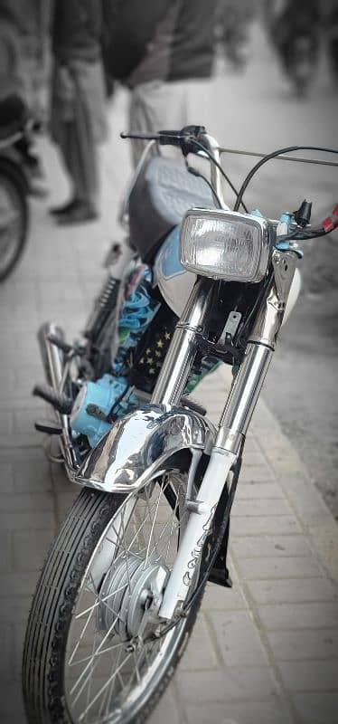 I AM SALING eagle star bike for sale go Saman is ko laga ha vo geniun 9