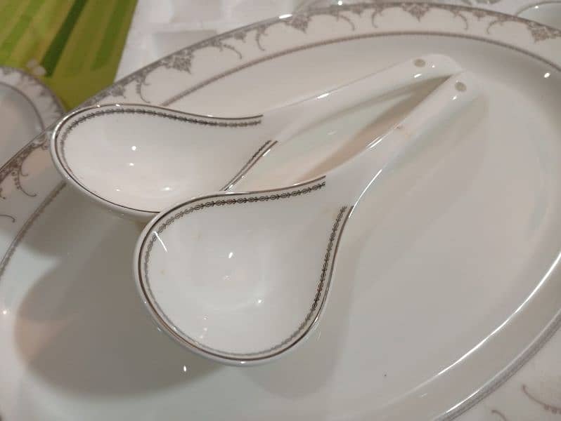 Santa Clara Bone China Dinner Set 1
