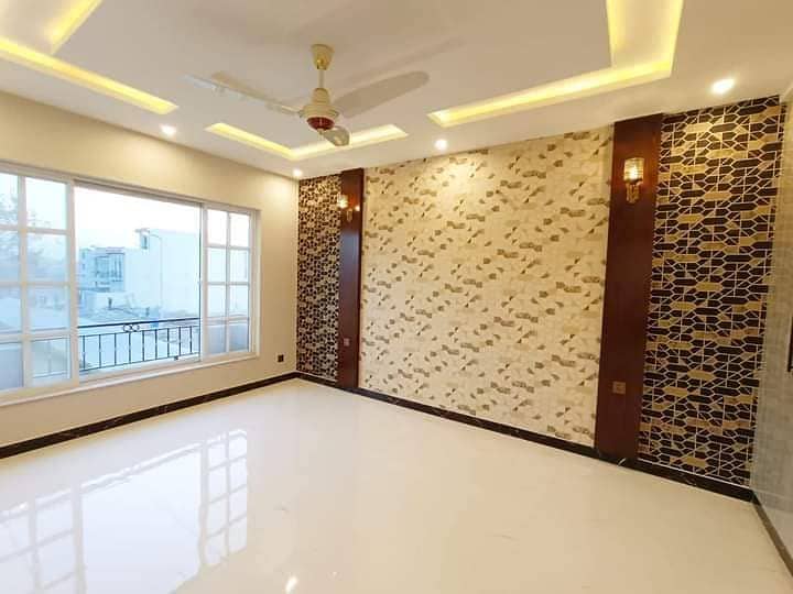 10 MARLA BRAND NEW HOUSE IS AVAILABLE FOR RENT ON TOP LOCATION OF PUNJAB UNIVERSITY SOCIETY PHASE 2 LAHORE 7