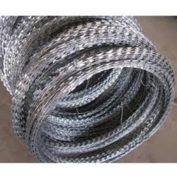 Razor Wire Barbed Wire Chain Link Fence Pole Jali Welded mesh 10