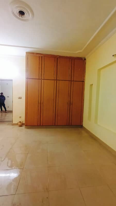 8 Marla Upper Portion Marble Flooring For Rent 4