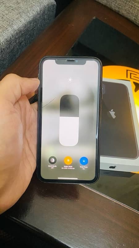 iphone 11 Dual PTA 128 GB 7