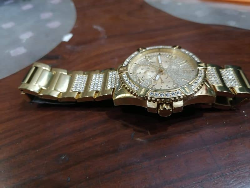 guess watch same like new I will bye in Dubai before 8 month 1