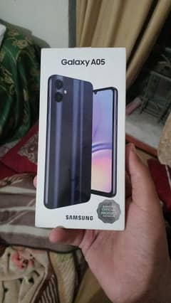 samsung A05 in new condition in 4/64