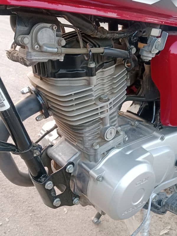 Honda 125 new condition 900 km genion drive 4