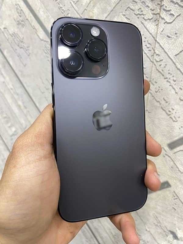 I phone 14 pro factory unlock 128 Gb 87% Health 0