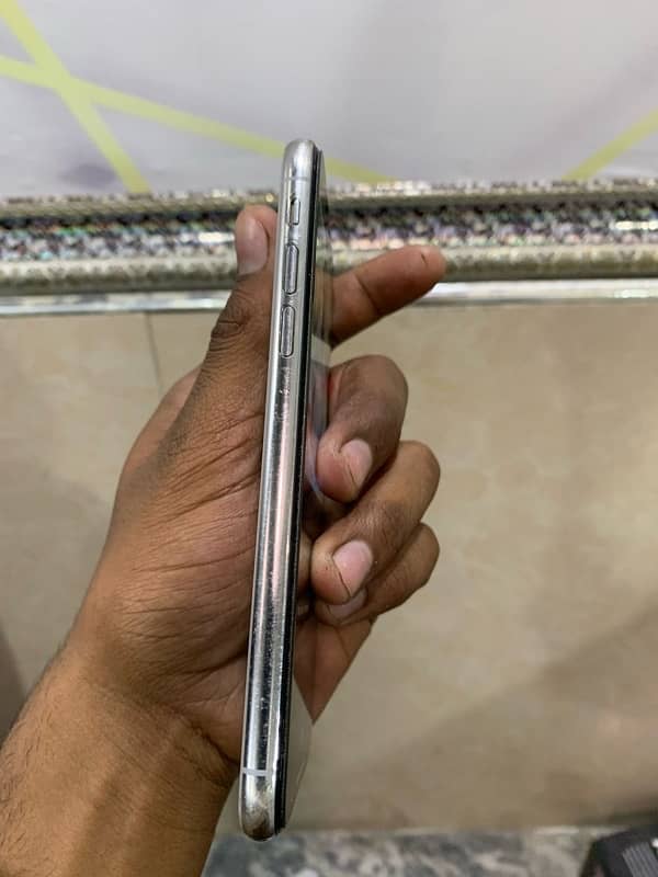 I phone x 256 gb koi bi fault Nahi ha 3