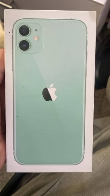 IPhone 11 128GB Dual Approved 79BH With Box 0