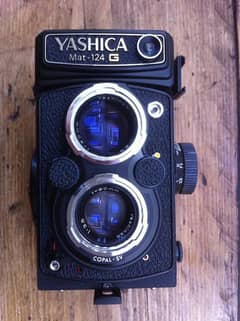 vintage Yashica 124G camera 75 Years old Made in japen