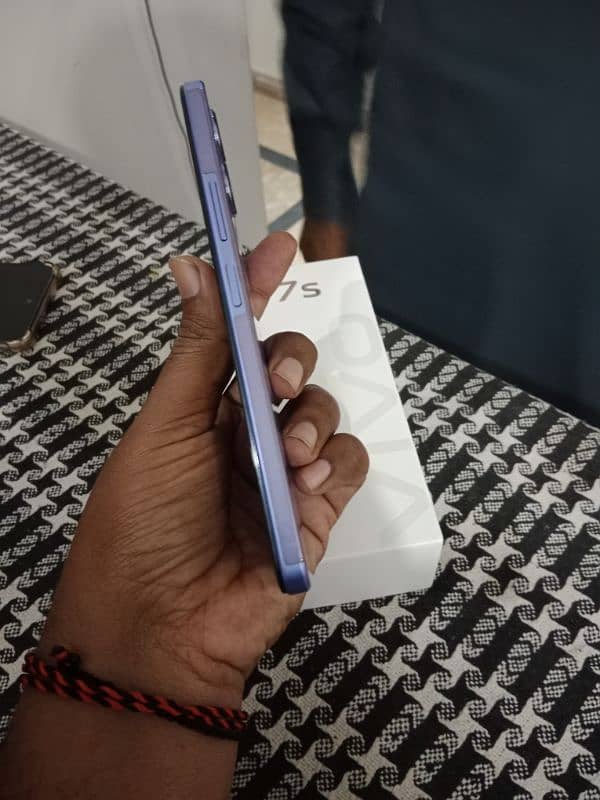 Vivo y17s 4/128GB 2