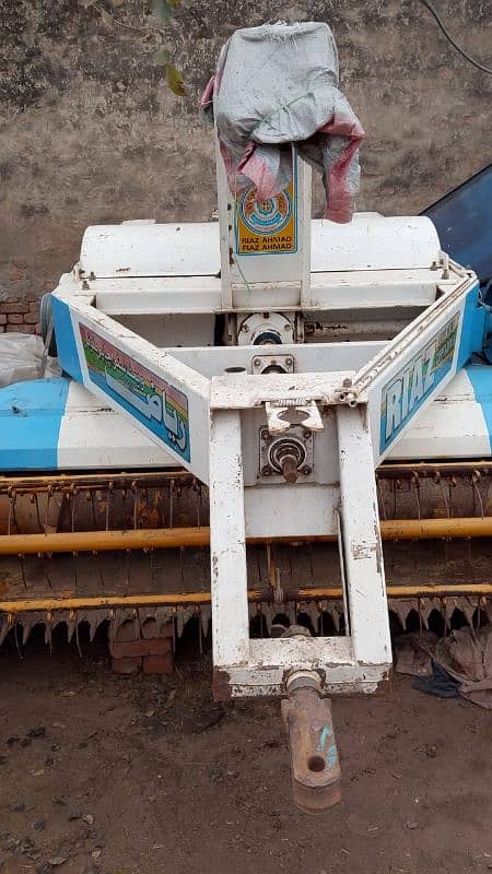 Selling My Thresher Machine – Perfect for Farming Needs 0