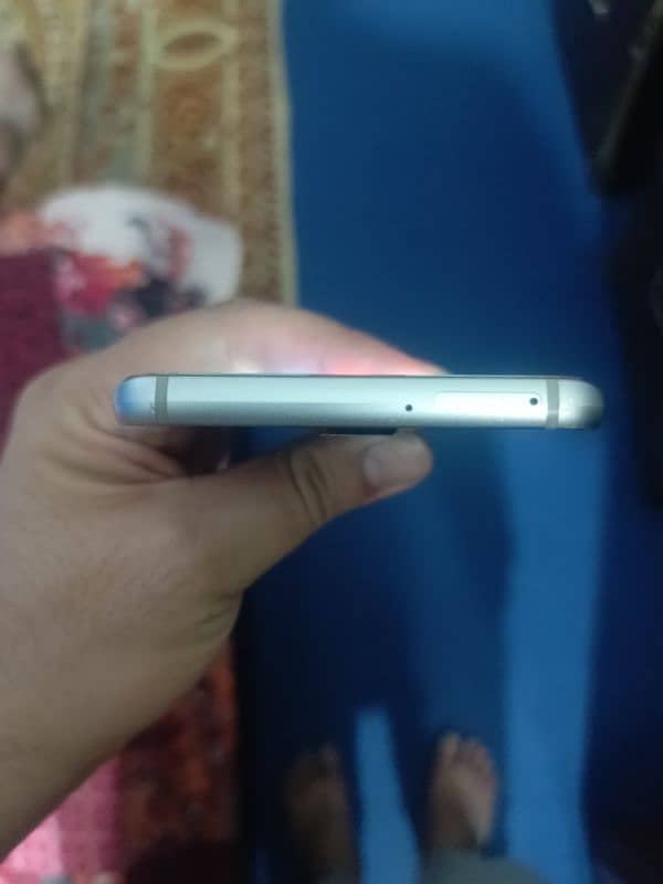 S6 edge plus in a perfect working condition 2