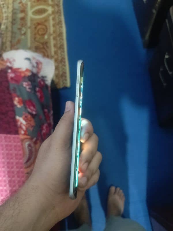 S6 edge plus in a perfect working condition 5