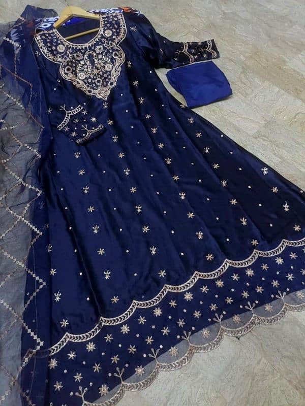 3 Pcs Women's Stitched Embroidered Suit 3