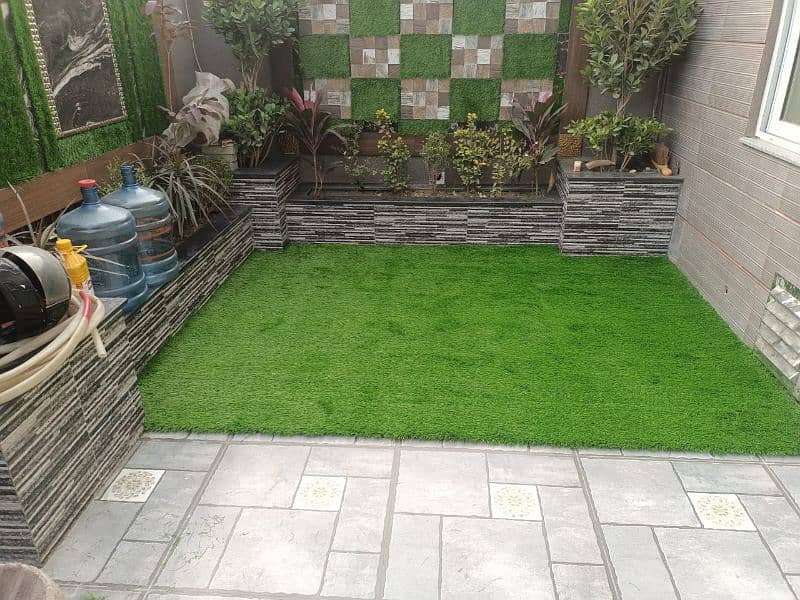 Artificial Grass ' Laminate flooring ' Carpet tiles. 6