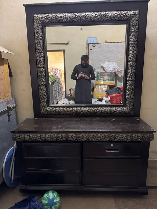 dressing table for sale with mirror 1