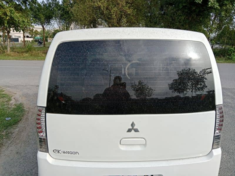 Mitsubishi Ek Wagon 2012 3