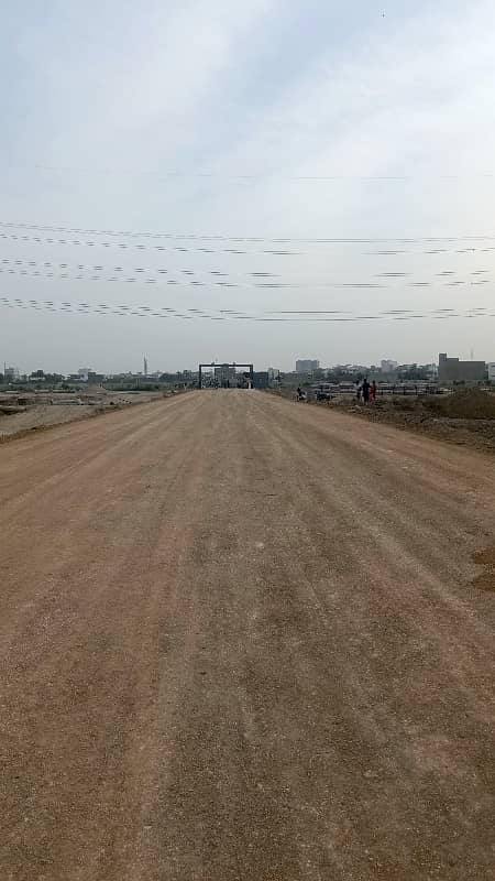 120 Sq Yard Leased 40 Ft Road Corner Plot For Sale in Block 3 3