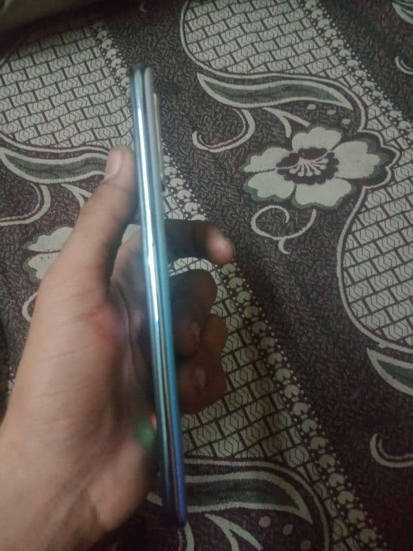 Oppo f15 8/256 all ok 2