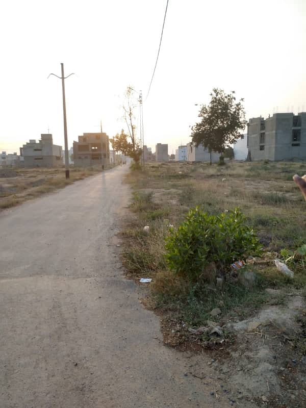 120 SQ YARD NEXT TO CORNER TRANSFER PLOT VIP LOCATION IN BLOCK 2 FOR SALE 5