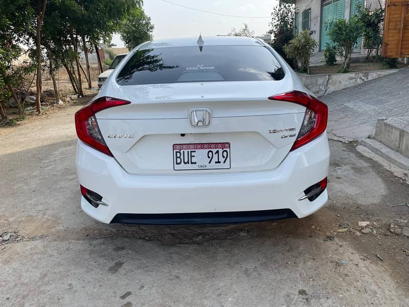 Honda Civic ivtec Oriel 2021 sun roof and leather seats 2