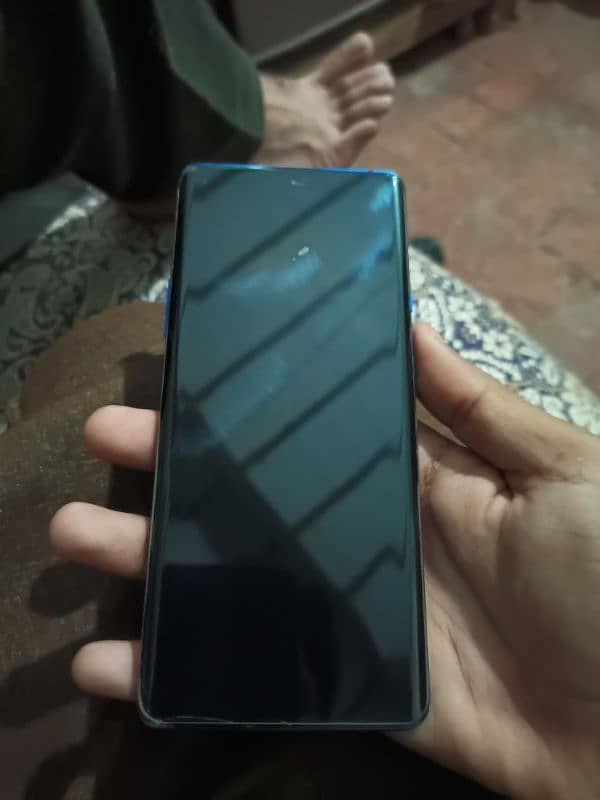 OnePlus 8 pro 12/256  front corner se thora touch tota hua Baki ok 1