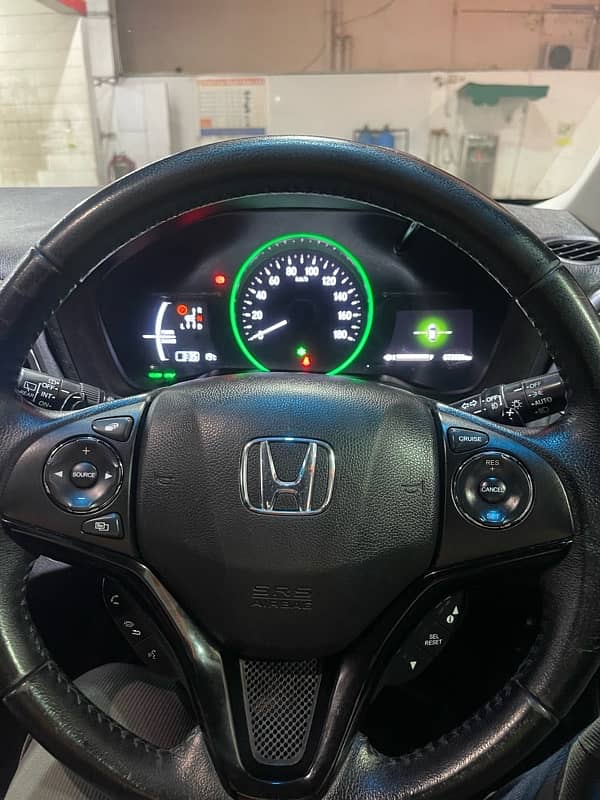 Honda Vezel 2016 9