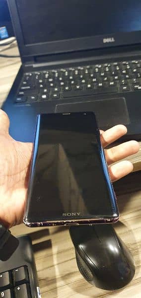 Sony Experia zx3 1