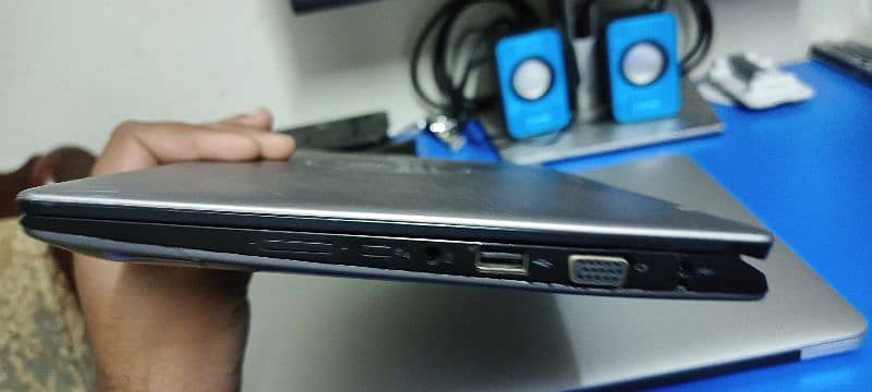 Haier Laptop 128 ssd 8 gb ram 5