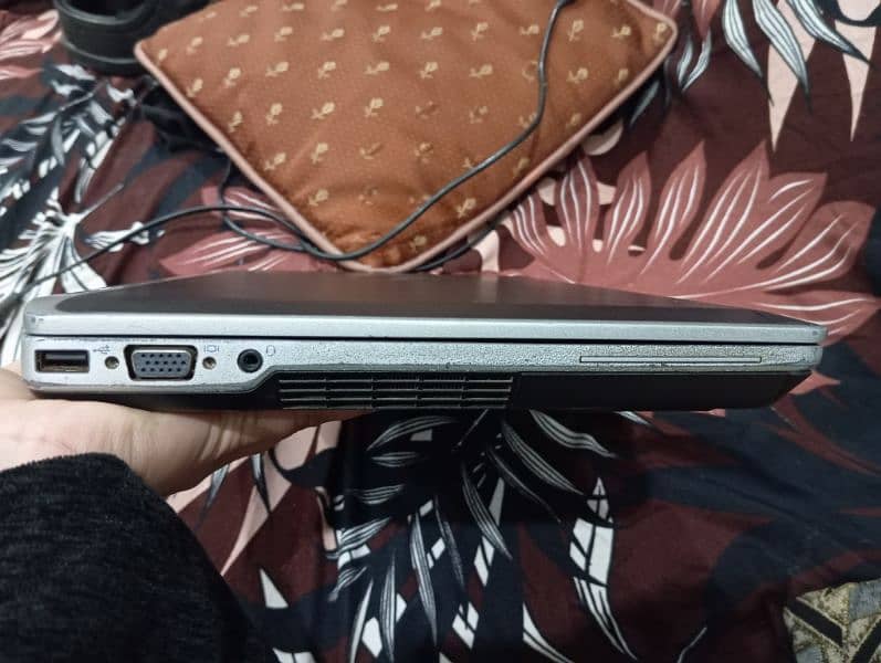 Dell latitude E6430 core i7 3rd gen 3
