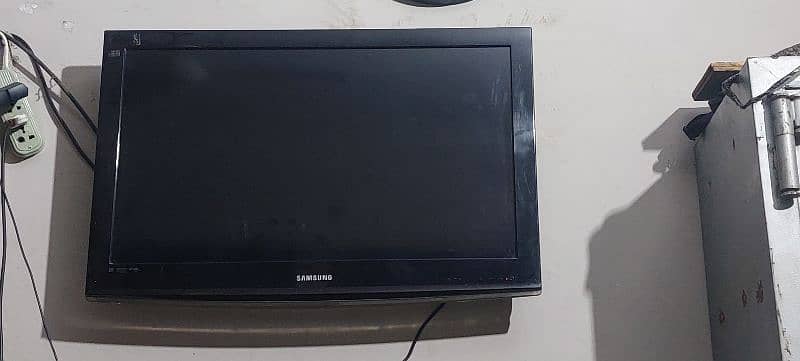 samsung lcd for sale 1