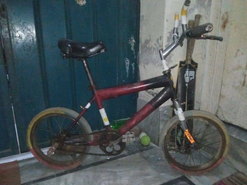 Cycle/kids cycle/2 veels cycle (8year se 13year k bache k liye) 0