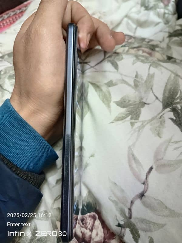 V21 VIVO BACK BROKEN MOBILE 8 128 1