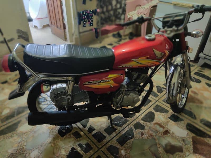 Honda CG125 (21 Model) All Punjab Number 4