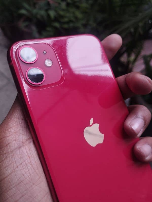 I am selling my iPhone 11 non pta factory unlocked 6