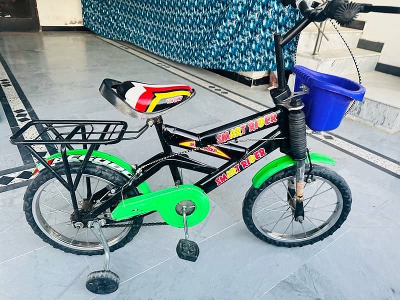 Kids Cycle Excellent Condition 9.5/10 2