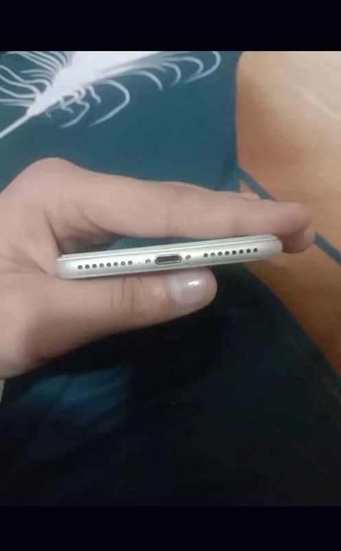 iPhone 7plus urgent sale non pta 4