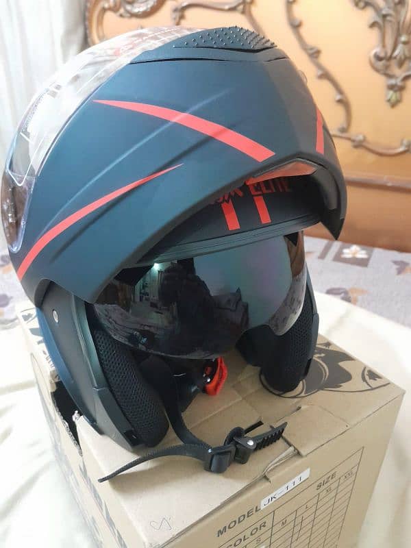 helmet 1