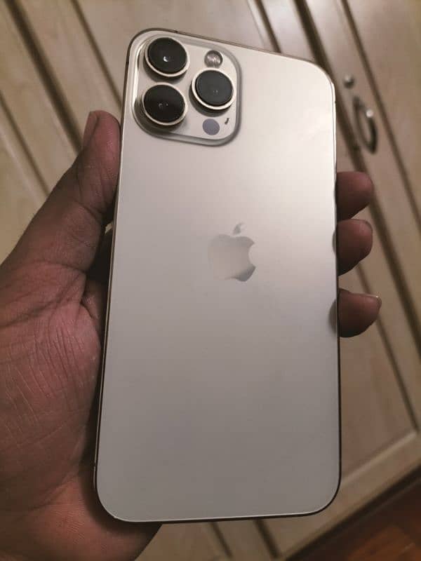 I phone 13 pro max 256gb factory unlock 1