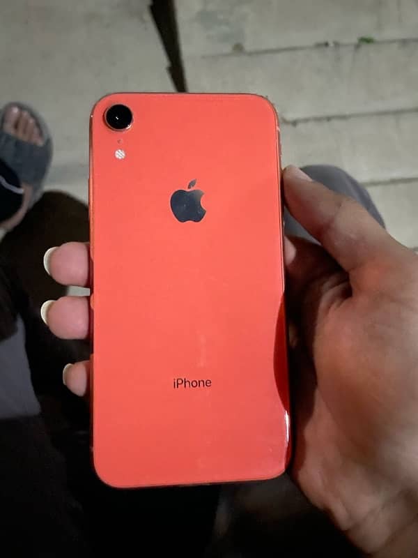 Iphone Xr 10/10 only Mobile. 0