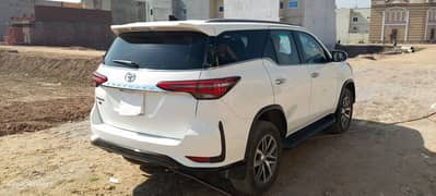 Toyota Fortuner V 2018