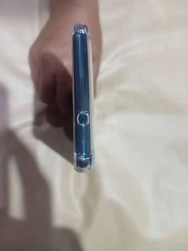Sony Xperia XZ3 7