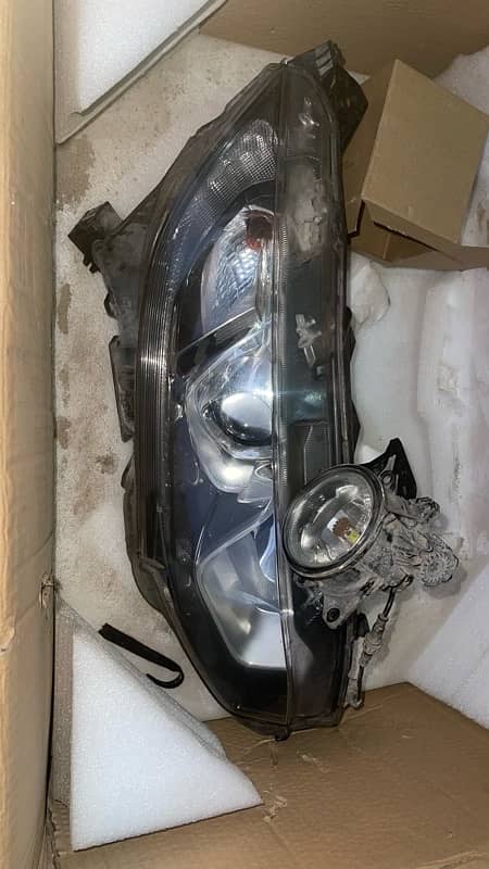 Honda civic 2016/18 original lights 1