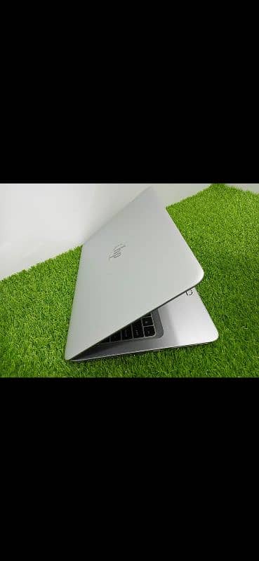 Hp laptop urgent sale 5