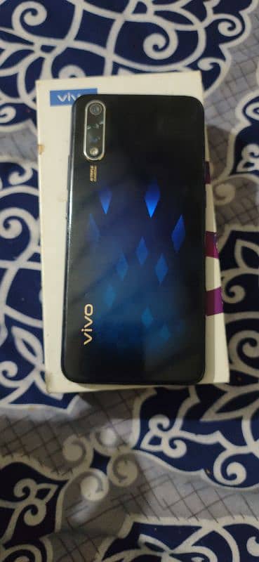 vivo s1 4/128gb 3