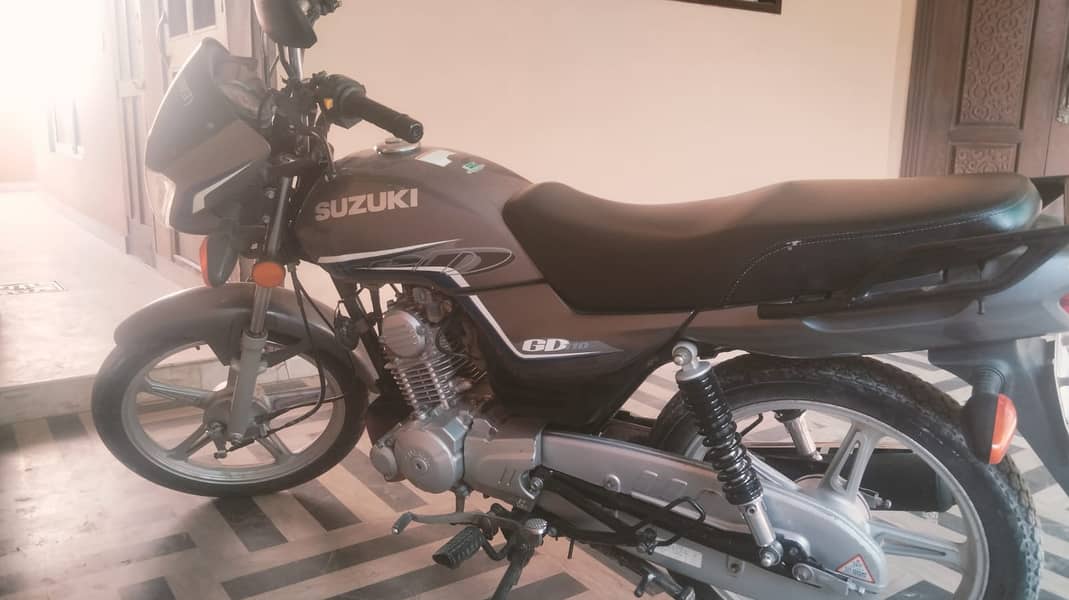 Suzuki GD 110 | Model 2023| Suzuki in Bikes | 4