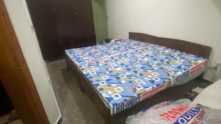 bed/ bed set/wooden bed/single bed/luxury bed for sale